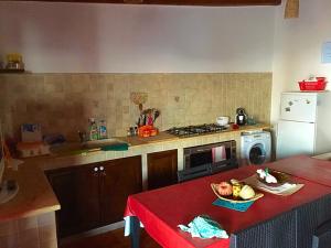 Küche/Küchenzeile in der Unterkunft Brezza di mare