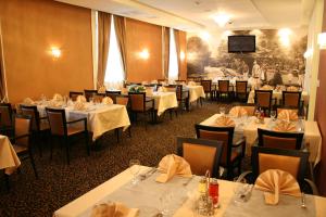 Restaurace v ubytování Hotel Crystal