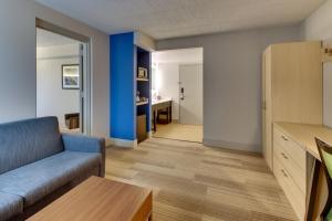 Posezení v ubytování Holiday Inn Express Pittston - Scranton Airport by IHG