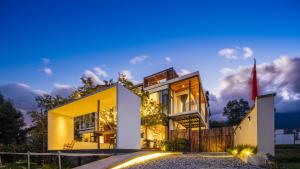 Φωτογραφία από το άλμπουμ του Ting Jian Empty Yard Pastoral Design Residential Dali Shop σε Νταλί