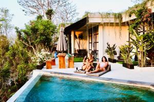 Bazén v ubytování OCEANNA - Uluwatu, Bali nebo v jeho okolí