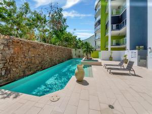 The swimming pool at or near Stunning ground floor city apartment.
