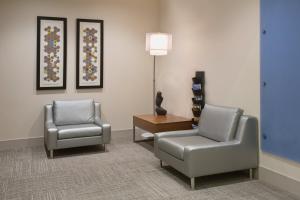 Posezení v ubytování Holiday Inn Express Salt Lake City Downtown by IHG