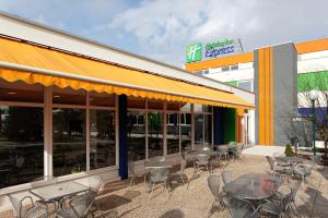 Veitingastaður eða matsölustaður á Holiday Inn Express Strasbourg - Sud by IHG