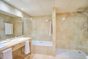 Koupelna v ubytování Hotel Guadalmedina