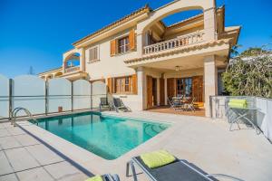 Der Swimmingpool an oder in der Nähe von Vistamar 5A - Puerto de Alcudia