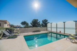 Der Swimmingpool an oder in der Nähe von Vistamar 5A - Puerto de Alcudia