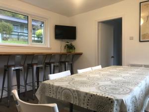 Gallery image of The Arran Lodge & Arran Sleep Huts in Lamlash