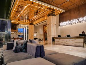 Gallery image of Movenpick Surabaya City in Surabaya