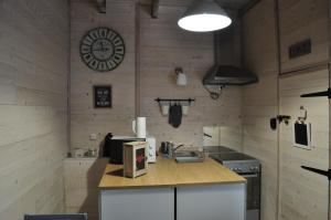 Kuhinja ili čajna kuhinja u objektu le studio d'Oihana
