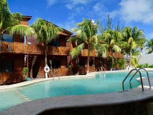 Bazén v ubytování Coconut by ÓOL Hotels nebo v jeho okolí