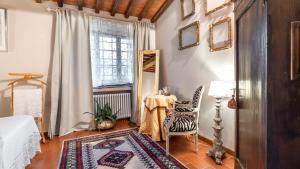 Postel nebo postele na pokoji v ubytování Romantic house on Montecatini T hills