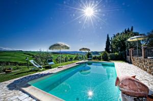 Bazén v ubytovaní Agriturismo Palazzo Conti A alebo v jeho blízkosti
