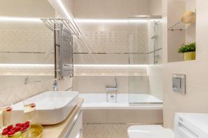 Kúpeľňa v ubytovaní Apartament Champagne Gdańsk + 15 fotografií