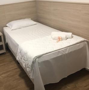 Postel nebo postele na pokoji v ubytování Serrano Hotel