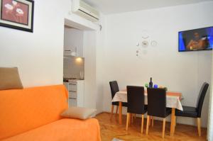 Gallery image of Apartments and rooms Ljuba - 130 meter from sea in Makarska