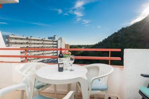 Un balcón o terraza de Nice Studio in Siesta 2 in Puerto Alcudia 4