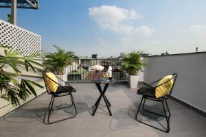 Balkón nebo terasa v ubytování Hanoi Exclusive Hotel