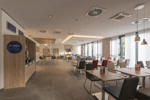 Posezení v ubytování Holiday Inn Express - Wuppertal - Hauptbahnhof by IHG