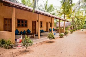 Gallery image of Omeesha Beach Hotel in Kalpitiya