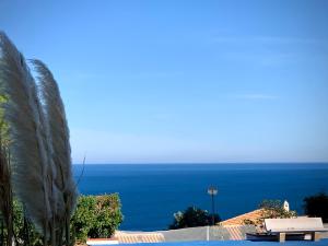 グラン・アラカントにあるINCREIBLE VISTAS - Grant Alacantのヴィラから海の景色を望めます。