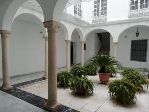 Gallery image of SALOTUR Tomas de Ibarra in Seville
