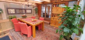 Gallery image of Knus chalet midden in de natuur en de rust. in Wageningen