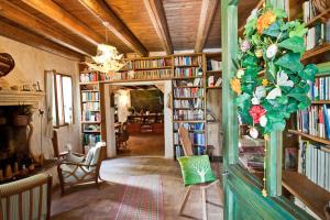 The library in a panziókat