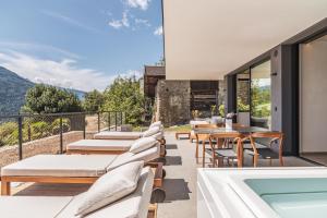 Bazén v ubytovaní Arua Private Spa Villas alebo v jeho blízkosti