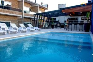 Πισίνα στο ή κοντά στο Hotel Puesta del Sol by Nobile