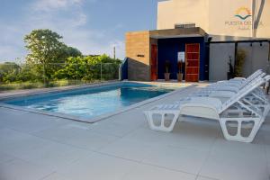 Πισίνα στο ή κοντά στο Hotel Puesta del Sol by Nobile