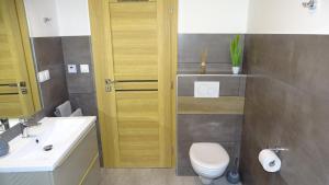 A bathroom at Jenny home