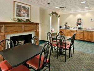 Super 8 by Wyndham Spartanburg/I-26 Exit 22