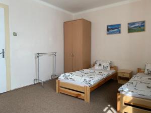 Turistická ubytovňa SHB ,Štrbské Pleso - Vysoké Tatry, Štrbské Pleso –  Updated 2023 Prices