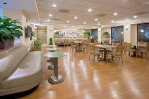 Gallery image of Holiday Inn Express Hotel & Suites Miami - Hialeah, an IHG Hotel in Hialeah