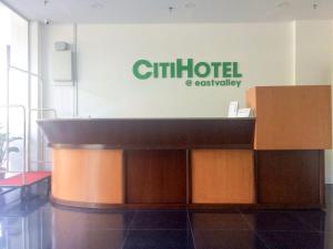 Fuajee või vastuvõtt majutusasutuses Citi Hotel