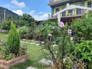 Vrt ispred objekta Fu Chuan Garden