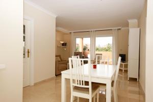 Gallery image of REF 1 Spacious Sea View Apartment in Marbella