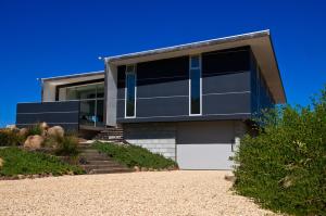 Gallery image of Cloudy Bay Beach House in South Bruny