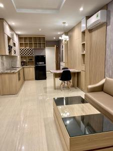 Nhà bếp/bếp nhỏ tại Khánh Phong Apartment 1 BR Greenbay Garden