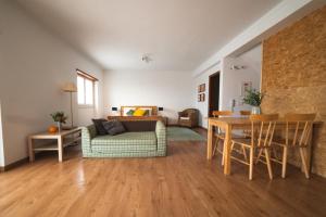 Gallery image of Gundi House in Ericeira