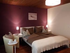 Posteľ alebo postele v izbe v ubytovaní Dahoam by Sarina - Rooms & Suites