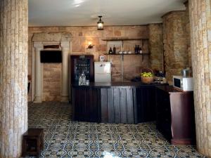 Virtuvė arba virtuvėlė apgyvendinimo įstaigoje Zimer Al-Bayt