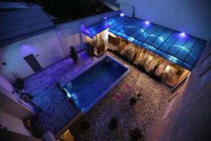 Πισίνα στο ή κοντά στο Alba Hotel Yerevan