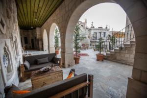 A seating area at Zara Cave Hotel