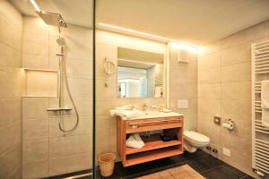 Koupelna v ubytování Hotel Maria Theresia
