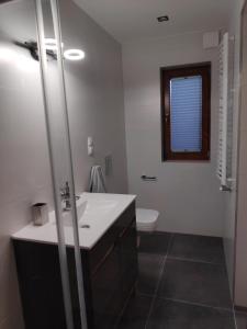 Kúpeľňa v ubytovaní Domek nad Żylicą