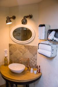 Fotografie z fotogalerie ubytování La Chambre Enchantée v destinaci La Baffe