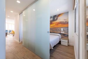 Posteľ alebo postele v izbe v ubytovaní Sunset views over the sea By CanariasGetaway