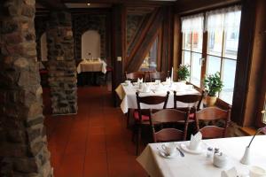 Restavracija oz. druge možnosti za prehrano v nastanitvi Fürstenhof Wernigerode Garni